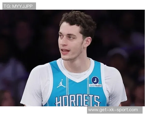 卡尔克布伦纳强势表现6投5中收获双十数据助力球队逆袭湖人